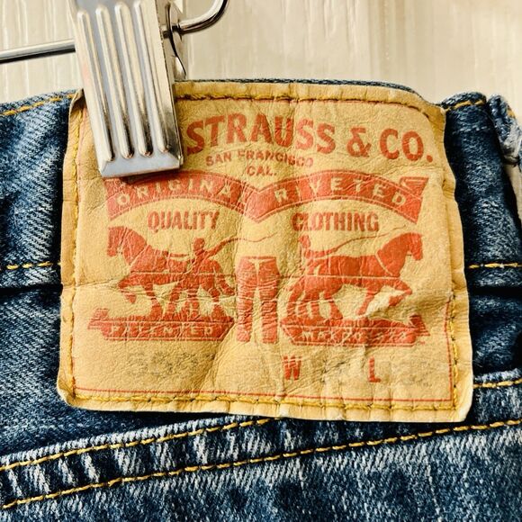 Vintage Levi's 559 Relaxed Straight Jeans Dark Wash Blue Men's 38 X 32 Batwing - Picture 4 of 12